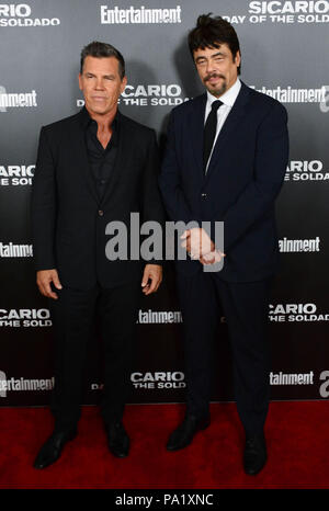 Der icario: Tag der Soldado 'Premiere - Ankunft mit: Josh Brolin, Benicio Del Toro, Wo: New York, New York, United States Wann: 18 Jun 2018 Credit: Patricia Schlein/WENN.com Stockfoto