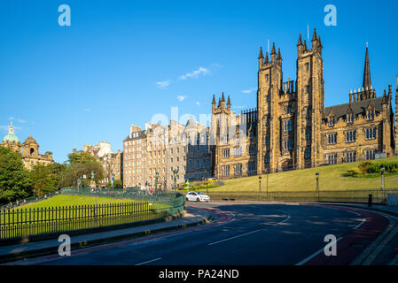 Die Skyline von Edinburgh an der Damm- und Montagehalle Stockfoto