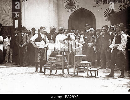 347 Schlangenmensch führt in die geheimnisvolle Asien Abschnitt der Hecht an der World's Fair 1904 Stockfoto