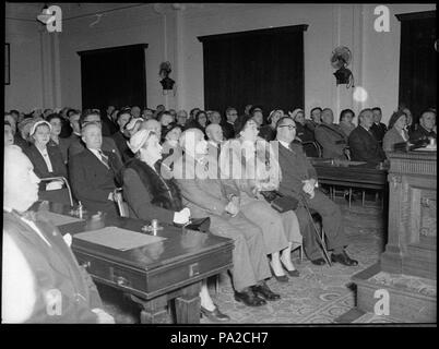 258 32958 SLNSW Civic Empfang für Governor General Sir William Lady Slim mit Bürgermeister Ald F Purdue Frau Purdue und Stadtsekretärin W Burges Frau Burges Stockfoto