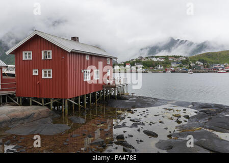 Dorf Reine in der Lofoten, Norwegen Stockfoto