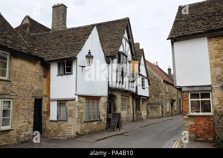 Gebäude im Dorf Lacock in Wiltshire, England. Stockfoto