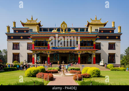 Padmasambhava buddhistischen Vihara (allgemein bekannt als die "Goldenen Tempel") in Namdroling Kloster in Mysore, Bezirk, Karnataka, Indien Stockfoto