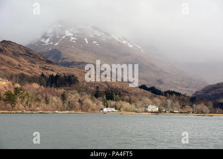 Eine Misty Mountain oberhalb des Dorfes Inverie auf Loch Nevis, in der knoydart Halbinsel, Northwest Highlands, Schottland, Großbritannien. Stockfoto