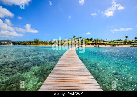 Karibik Martinique Steg auf Marin Bay Stockfoto