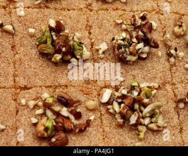 Arabisch Desserts mit Muttern Stockfoto