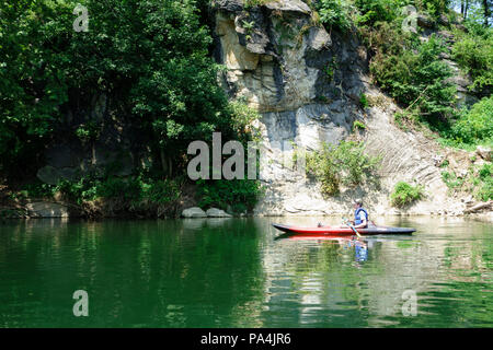 Junge auf Kayak Shenanhoah river Virginia Stockfoto