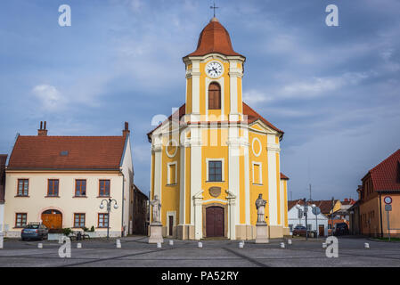 Kirche des Heiligen Bartholomäus auf Saint Bartholomew Square in Veseli nad Moravou Stadt in die Südmährische Region der Tschechischen Republik Stockfoto