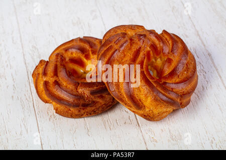 Süße tastu Brötchen mit Marmelade Stockfoto