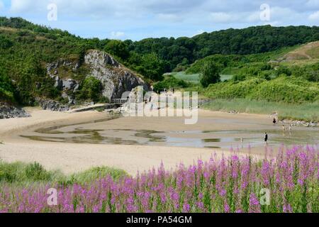 Broad Haven South St Brides Bay Strand in Richtung Bosherston Seen Pembrokeshire Wales Cymru GROSSBRITANNIEN Stockfoto