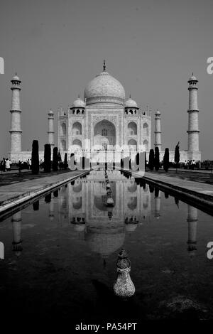 Das Taj Mahal, UNESCO-Weltkulturerbe, Agra, Uttar Pradesh, Indien Stockfoto