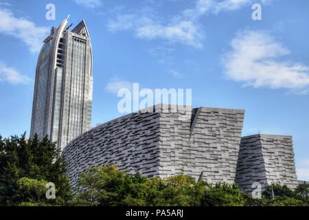 Kanton, China - ca. Januar 2017: Die neue Guangzhou Bibliothek ist am Ufer des Pearl River gelegen. Stockfoto