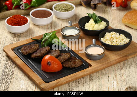 Köstliche türkische Traditionelle Meatball Kofte Stockfoto