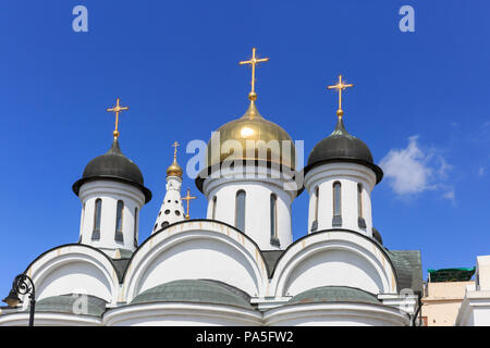 Kuppel mit zwiebelförmigen Kuppeln, die Muttergottes von Kasan Orthodoxe Kathedrale, die russisch-orthodoxe Kathedrale, Havanna, Kuba Stockfoto