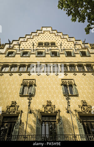 Die Casa Ametller (Casa ist in Spanisch) ist eine modernistische Gebäude von Josep Puig i Cadafalch. Barcelona, S Stockfoto