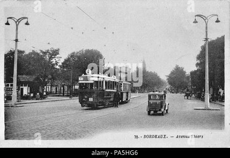 . Français: Carte postale Ancienne éditée par Artaud à Nantes, n° 78: VBORDEAUX - Avenue Thiers. 1930 s 158 Artaud 78 - BORDEAUX - Avenue Thiers Stockfoto