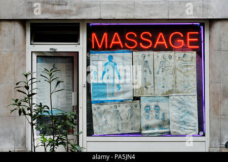 Massagesalon - Paris - Frankreich 9. Stockfoto