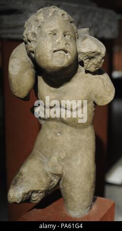 Skulptur, spielende Kinder huckepack Pferd. Vermutlich das Grab eines Kindes eingerichtet. 3. Jahrhundert. In der Luxemburger Straße, Köln (Deutschland) gefunden. Römisch-germanisches Museum. Köln. Deutschland. Stockfoto