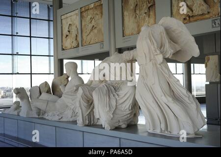 Osten Giebel des Parthenon. Geburt der Athene. 5. Jahrhundert v. Chr.. Replik. Akropolis Museum. Athen. Griechenland. Original verbleibt im British Museum, London ausgesetzt. Stockfoto