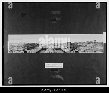 205 aus der Vogelperspektive Gatun Schleusen, Panama Canal LCCN 2007663287 Stockfoto