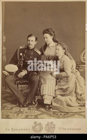 Großfürstin Alexandra Iosifovna, Grand Duke Nicholas Constantinovich und Großherzogin Vera Constantinovna Russlands. Museum: Staatliche Russische Film und Foto Archiv, Krasnogorsk. Stockfoto