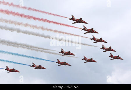 Flughafen Farnborough, Hampshire, UK. Juli 2018 20. Rote Pfeile, Farnborough International Airshow, Flughafen Farnborough, Hampshire, UK, 20. Juli 2018, Foto von Richard Goldschmidt Credit: Rich Gold/Alamy leben Nachrichten Stockfoto