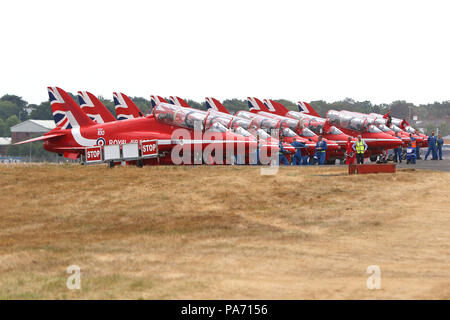 Flughafen Farnborough, Hampshire, UK. Juli 2018 20. Rote Pfeile, Farnborough International Airshow, Flughafen Farnborough, Hampshire, UK, 20. Juli 2018, Foto von Richard Goldschmidt Credit: Rich Gold/Alamy leben Nachrichten Stockfoto