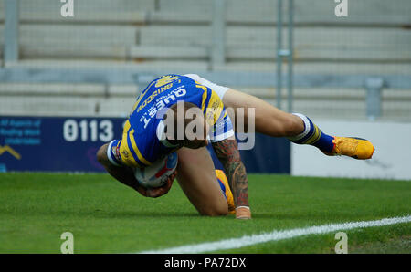 Leeds, Großbritannien. 20. Juli 2018, Emerald Headingley Stadium, Leeds, England; Betfred Super League, Leeds Rhinos v Widnes Vikings; Lukas Briscoe von Leeds Rhinos Kerben der 2. Versuchen Sie, das Spiel. Quelle: News Images/Alamy leben Nachrichten Stockfoto