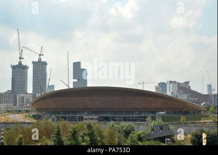 London, Großbritannien. Juli 2018 21. (GV) des Velodrom von oben der temporären West stehen. Deutschland gegen Südafrika. Match 1. Pool C. Hockey der Frauen-WM 2018. Lee Valley Hockey Centre. Queen Elizabeth Olympiv Park. Stratford. London. UK. 21.07.2018. Credit: Sport in Bildern/Alamy leben Nachrichten Stockfoto