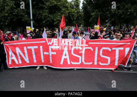 Cambridge, Großbritannien. 21. Juli 2018. Anti-faschistischen Demonstranten gegen die freien Tommy Robinson Protest in Cambridge. 21/07/18 Quelle: Edward Crawford/Alamy leben Nachrichten Stockfoto