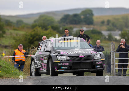 Lisburn, Nordirland. 21. Juli 2018, Eikon Messegelände, Lisburn, Nordirland, Motorsport, carryduff Gabelstapler nach unten mobilisieren; Desi Henry und Liam Moynihan (Skoda Fabia R5) auf Platz 2 Quelle: Aktion Plus Sport Bilder/Alamy leben Nachrichten Stockfoto