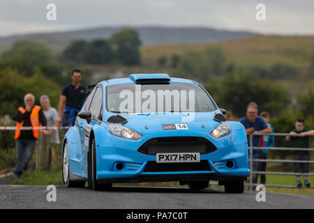 Lisburn, Nordirland. 21. Juli 2018, Eikon Messegelände, Lisburn, Nordirland, Motorsport, carryduff Gabelstapler nach unten mobilisieren; Stephen Simpson und Patrick Walsh (Ford Fiesta) Ende in Platz 9 Credit: Aktion Plus Sport Bilder/Alamy leben Nachrichten Stockfoto