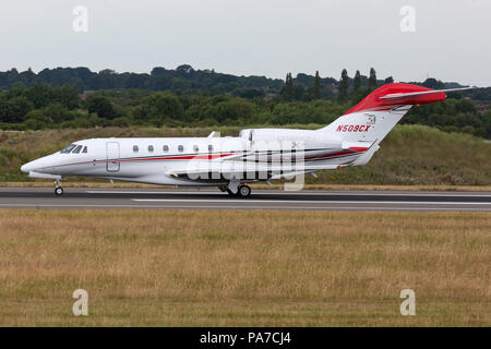 Eine Cessna Citation 750X Executive Business Jets, in den USA als N509CX registriert, in London Luton Airport in England. Stockfoto