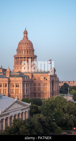 Blick auf die Austin Capitol Building bei Sonnenuntergang Stockfoto