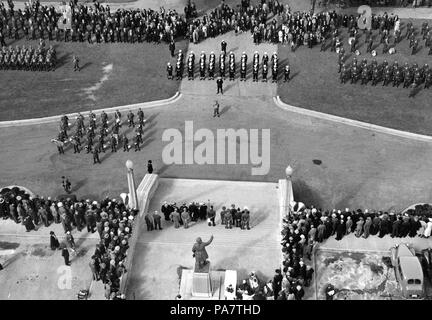 12 Adresse Vancouver am Rathaus zu Canadas Eintritt in den Zweiten Weltkrieg markieren Stockfoto