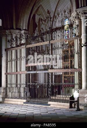 REJA DE LA CAPILLA DE SAN EUGENIO - SIGLO XV. Autor: Juan Francés (15.-16. Jh.). Lage: CATEDRAL - INTERIEUR, Toledo, Spanien. Stockfoto