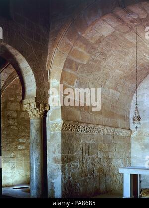 Innenraum VISIGODO - las mejores DE LA CAPILLA MAYOR - SAN JUAN DE BAÑOS DE CERRATOS-S VII. Lage: IGLESIA DE SAN JUAN DE BAÑOS BAÑOS DE CERRATO, Palencia, Spanien. Stockfoto