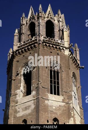 TORRE CAMPANARIO DE LA CATEDRAL VIEJA DE MALLORCA - SIGLO XIV/XV-ARQUITECTURA GOTICA. Autor: GAUTER CHARLES/CASCALLS JAIME/SOLIVELLA GUILLERMO. Lage: CATEDRAL VIEJA, SPANIEN. Stockfoto