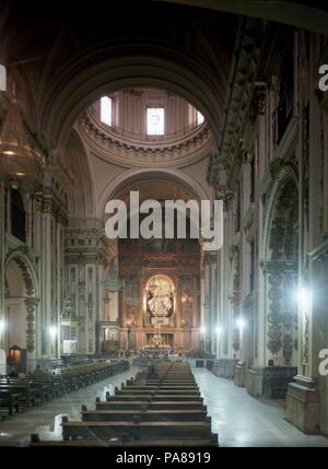 Innenraum HACIA LA CABECERA. Autor: Pedro Sanchez/BAUTISTA FRANCISCO. Lage: COLEGIATA DE SAN ISIDRO - INTERIEUR, MADRID, SPANIEN. Stockfoto