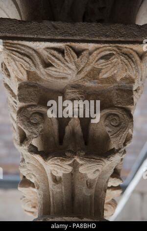 Capitel der Kreuzgang des Klosters Sant Pau del Camp, XII Jahrhundert, Barcelona, Barcelona, Katalonien, Spanien. Stockfoto