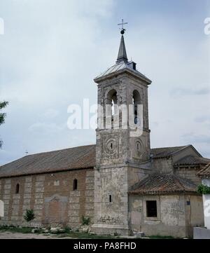 TORRE DE LA IGL PARROQUIAL DE S JUAN BAUTISTA. Lage: IGLESIA DE SAN JUAN BAUTISTA, Talamanca del Jarama, MADRID, SPANIEN. Stockfoto