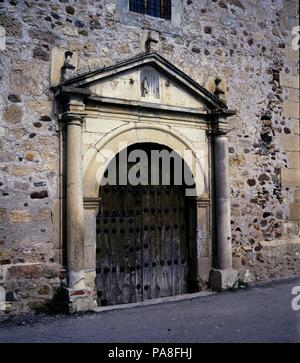 PORTADA. Lage: IGLESIA DE SAN JUAN BAUTISTA, Talamanca del Jarama, MADRID, SPANIEN. Stockfoto