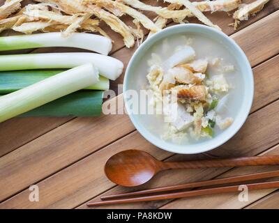 Koreanisches Essen getrocknet Pollack Suppe Stockfoto