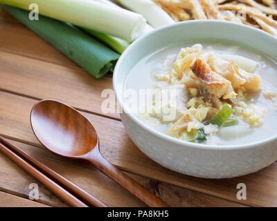 Koreanisches Essen getrocknet Pollack Suppe Stockfoto