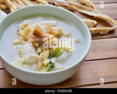 Koreanisches Essen getrocknet Pollack Suppe Stockfoto