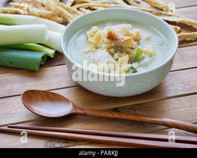 Koreanisches Essen getrocknet Pollack Suppe Stockfoto