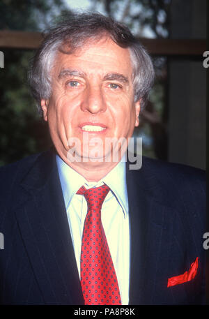 UNIVERSAL CITY, CA - 27. März: Regisseur Garry Marshall besucht die 29. jährliche Publizisten Gilde von Amerika Mittagessen am 27. März 1992 bei Universal Sheraton Hotel in Universal City, Kalifornien. Foto von Barry King/Alamy Stock Foto Stockfoto