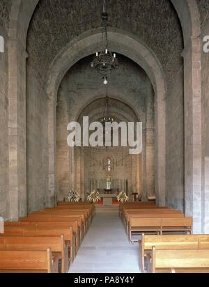 Interieur DE LA IGLESIA DEL MONASTERIO DE SANTA MARIA DE ESTANY - SIGLO XII-RECONSTRUIDA EN EL SIGLO XVII. Lage: MONASTERIO DE SANTA MARIA, ESTANY, BARCELONA, SPANIEN. Stockfoto