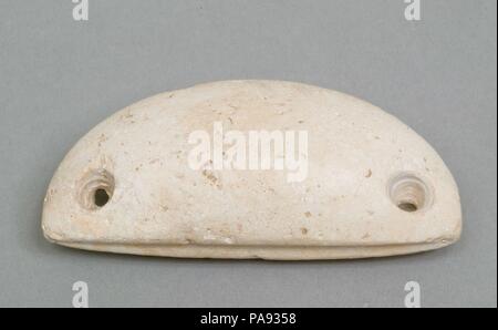 Wiegen Sie die Device (Fisch net Sinker?). Abmessungen: l. 9,5 cm (3 3/4 in). Dynastie: Dynasty 19-20. Datum: Ca. 1295-1070 v. Chr.. Museum: Metropolitan Museum of Art, New York, USA. Stockfoto