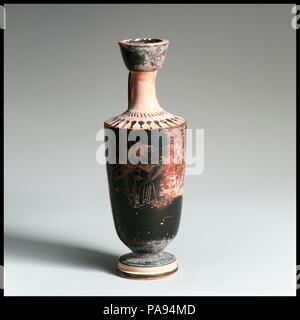 Lekythos. Kultur: Griechisch, Dachboden. Abmessungen: 6 5/8 in. (16,9 cm). Datum: Ca. 500 v. Chr.. Museum: Metropolitan Museum of Art, New York, USA. Stockfoto